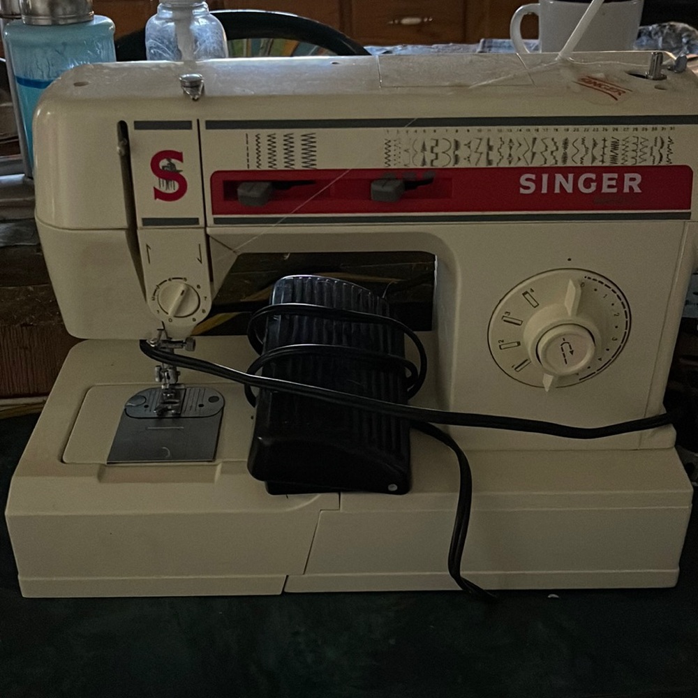 Singer sewing machine for parts only